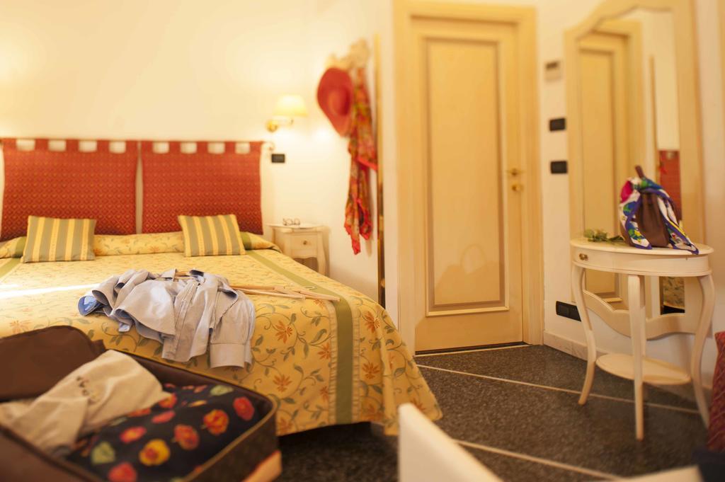 Hotel Astigiana & Varazze
